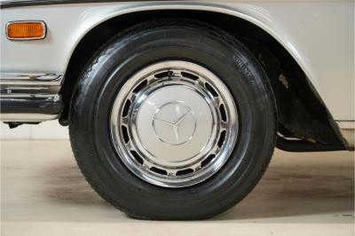 1972 Mercedes - Benz 200 series