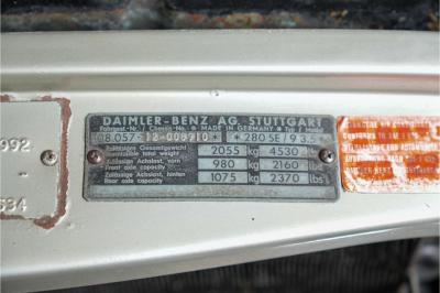 1972 Mercedes - Benz 200 series