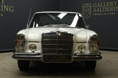 1970 Mercedes - Benz Mercedes Benz 280 SE Automatic &ldquo;Floor shifter&rdquo; Trade-in car