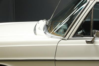 1970 Mercedes - Benz Mercedes Benz 280 SE Automatic &ldquo;Floor shifter&rdquo; Trade-in car