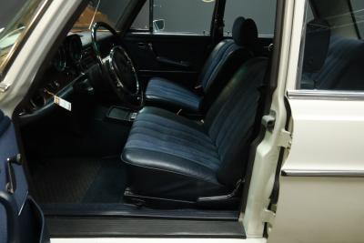 1970 Mercedes - Benz Mercedes Benz 280 SE Automatic &ldquo;Floor shifter&rdquo; Trade-in car