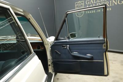 1970 Mercedes - Benz Mercedes Benz 280 SE Automatic &ldquo;Floor shifter&rdquo; Trade-in car
