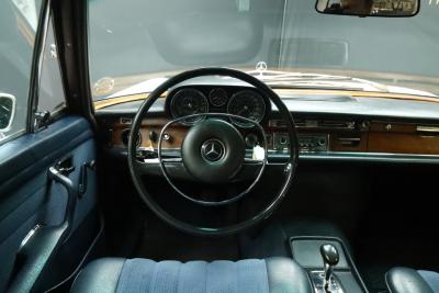 1970 Mercedes - Benz Mercedes Benz 280 SE Automatic &ldquo;Floor shifter&rdquo; Trade-in car
