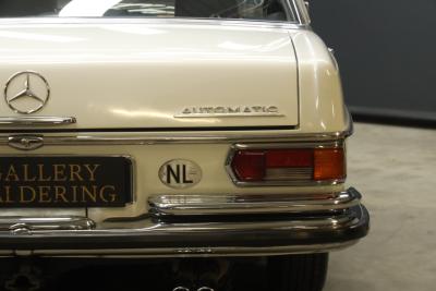 1970 Mercedes - Benz Mercedes Benz 280 SE Automatic &ldquo;Floor shifter&rdquo; Trade-in car