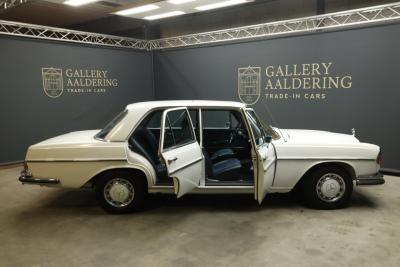 1970 Mercedes - Benz Mercedes Benz 280 SE Automatic &ldquo;Floor shifter&rdquo; Trade-in car