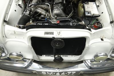 1970 Mercedes - Benz Mercedes Benz 280 SE Automatic &ldquo;Floor shifter&rdquo; Trade-in car