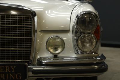 1970 Mercedes - Benz Mercedes Benz 280 SE Automatic &ldquo;Floor shifter&rdquo; Trade-in car