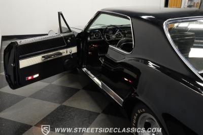 1966 Oldsmobile Starfire