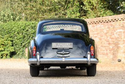 1965 Rolls - Royce Silver Cloud III &ldquo;With Radford cocktail cabinets&rdquo; Only 21000 Miles