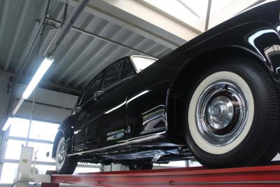 1965 Rolls - Royce Silver Cloud III &ldquo;With Radford cocktail cabinets&rdquo; Only 21000 Miles