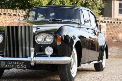 1965 Rolls - Royce Silver Cloud III &ldquo;With Radford cocktail cabinets&rdquo; Only 21000 Miles