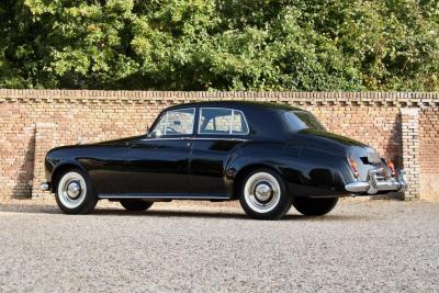 1965 Rolls - Royce Silver Cloud III &ldquo;With Radford cocktail cabinets&rdquo; Only 21000 Miles