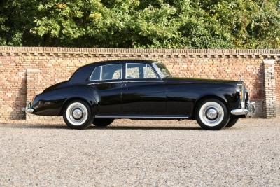 1965 Rolls - Royce Silver Cloud III &ldquo;With Radford cocktail cabinets&rdquo; Only 21000 Miles