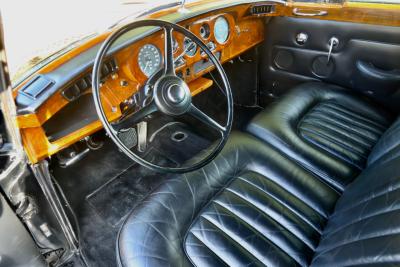 1965 Rolls - Royce Silver Cloud III &ldquo;With Radford cocktail cabinets&rdquo; Only 21000 Miles