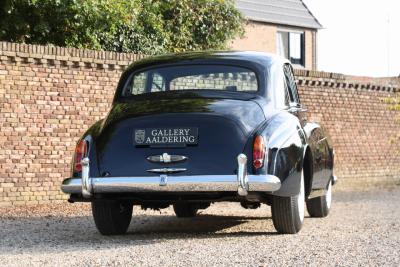 1965 Rolls - Royce Silver Cloud III &ldquo;With Radford cocktail cabinets&rdquo; Only 21000 Miles