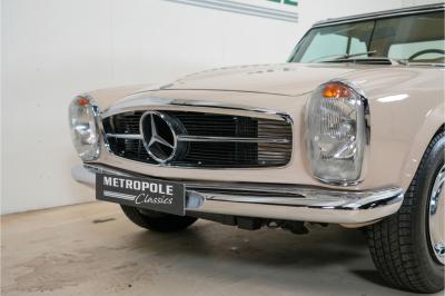 1970 Mercedes - Benz 280 SL Pagoda
