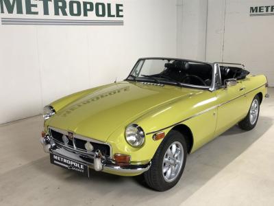 1975 MG B convertible
