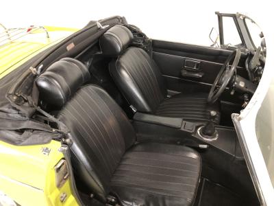 1975 MG B convertible