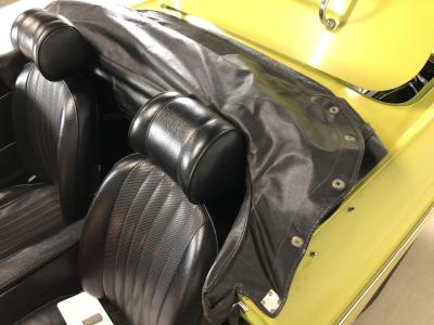 1975 MG B convertible