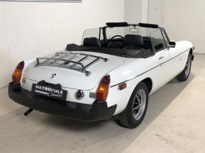 1977 MG B