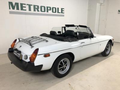 1977 MG B