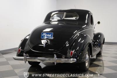 1939 Ford Deluxe Business Coupe