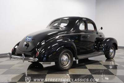 1939 Ford Deluxe Business Coupe