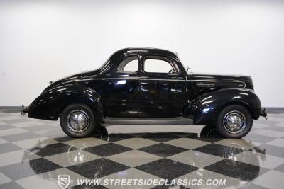 1939 Ford Deluxe Business Coupe