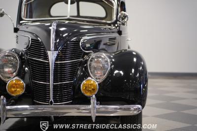 1939 Ford Deluxe Business Coupe