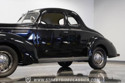 1939 Ford Deluxe Business Coupe