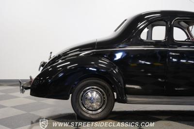 1939 Ford Deluxe Business Coupe