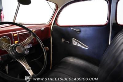 1939 Ford Deluxe Business Coupe