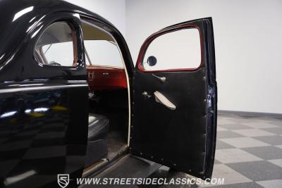 1939 Ford Deluxe Business Coupe