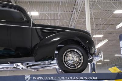 1939 Ford Deluxe Business Coupe