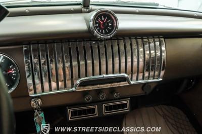 1952 Chevrolet Fleetline Patina Restomod