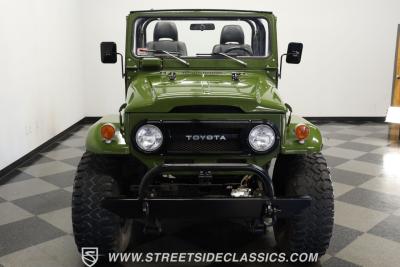 1975 Toyota Land Cruiser FJ40 Restomod