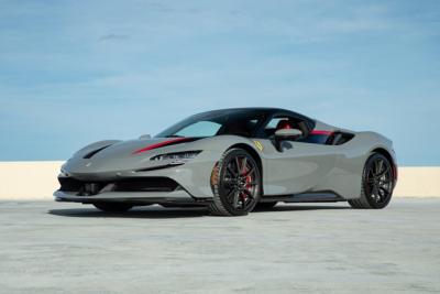 2025 Ferrari SF90 SPIDER