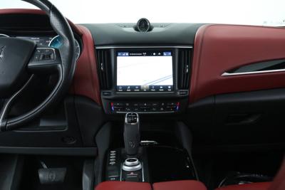 2022 Maserati Levante