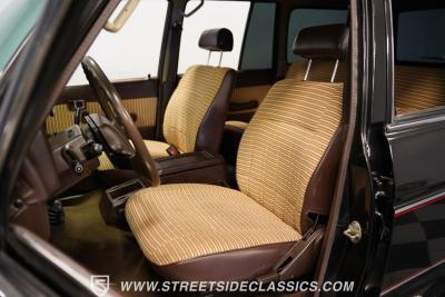 1984 Toyota Land Cruiser FJ60 LS3 Restomod