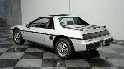 1985 Pontiac Fiero SE