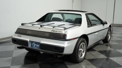 1985 Pontiac Fiero SE