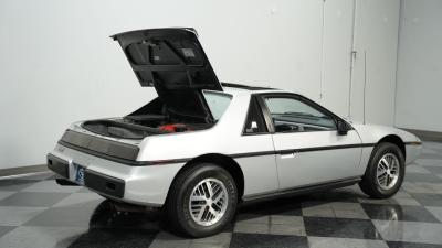 1985 Pontiac Fiero SE