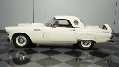 1956 Ford Thunderbird