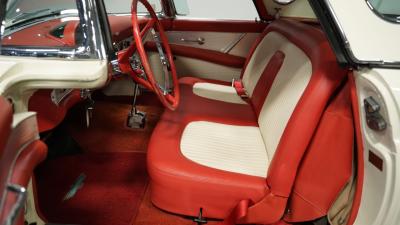 1956 Ford Thunderbird