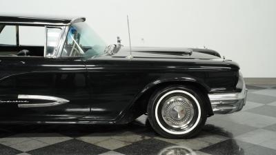 1959 Ford Thunderbird