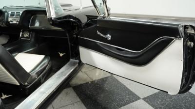 1959 Ford Thunderbird