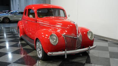 1939 Ford Deluxe Restomod