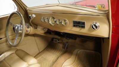 1939 Ford Deluxe Restomod