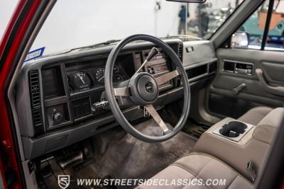 1991 Jeep Comanche Pioneer