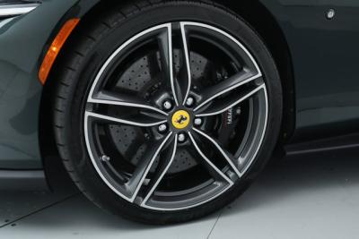 2025 Ferrari ROMA SPIDER